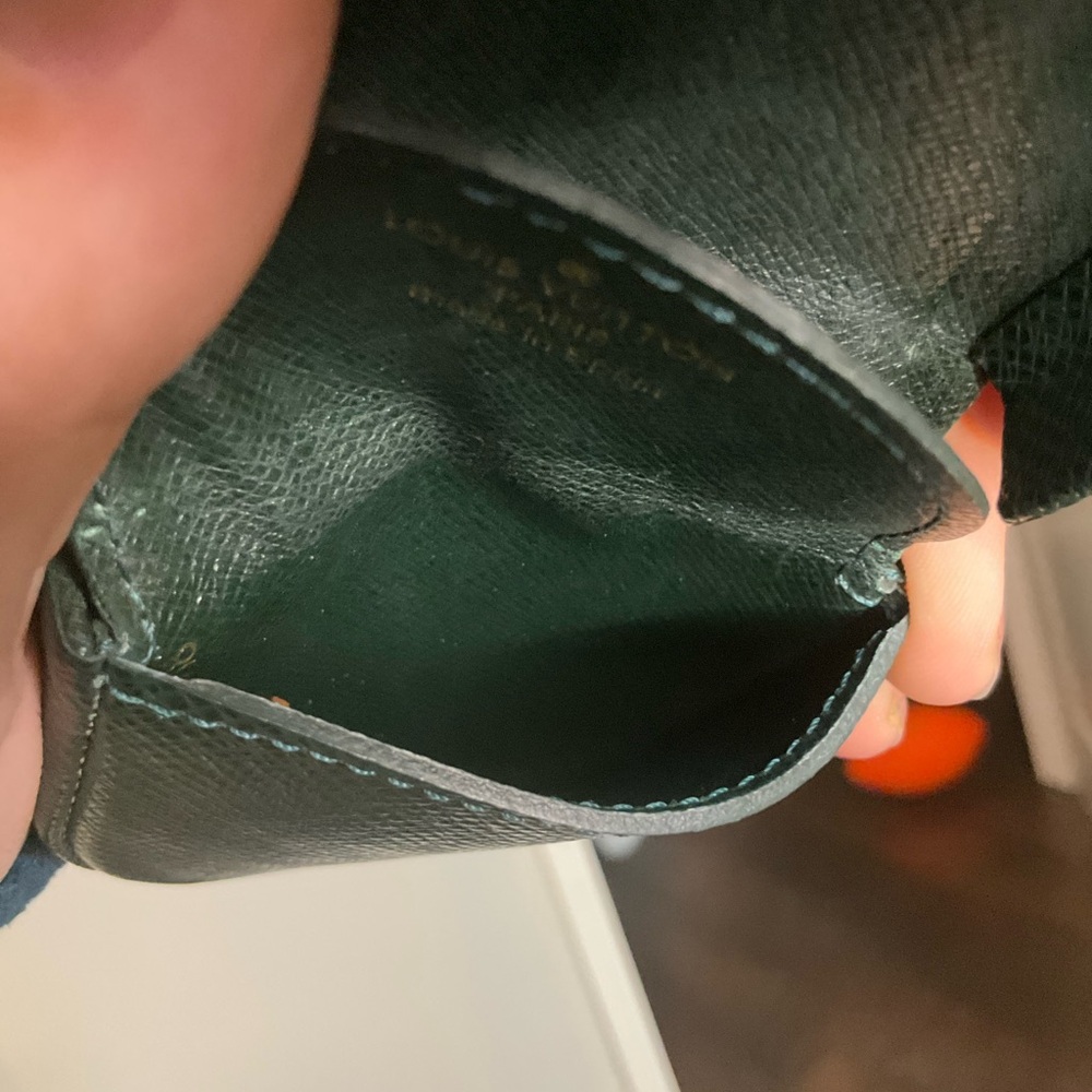 Louis Vuitton Taiga Coin Case - Picture 8 of 11